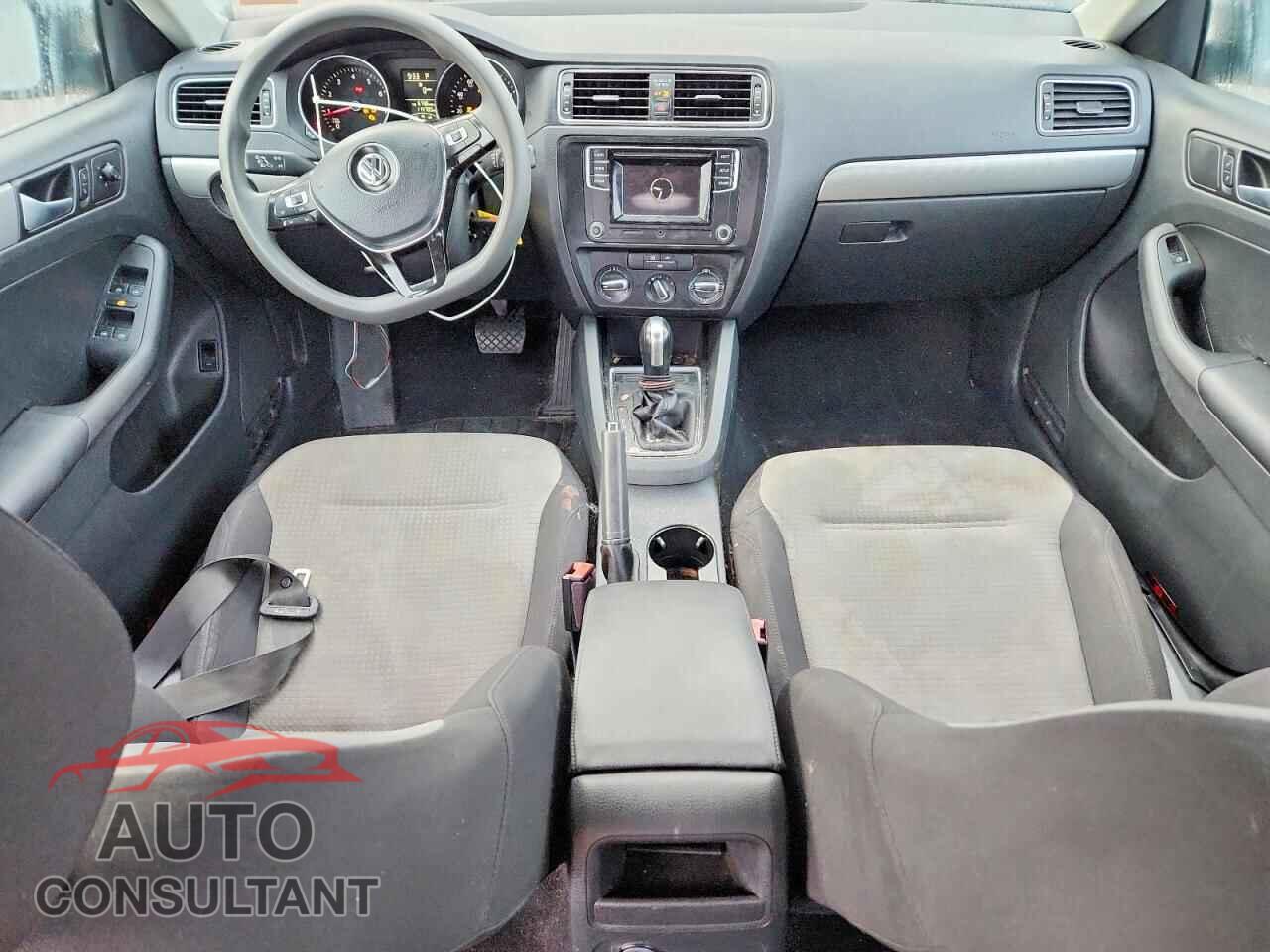 VOLKSWAGEN JETTA 2017 - 3VW2B7AJ3HM260191