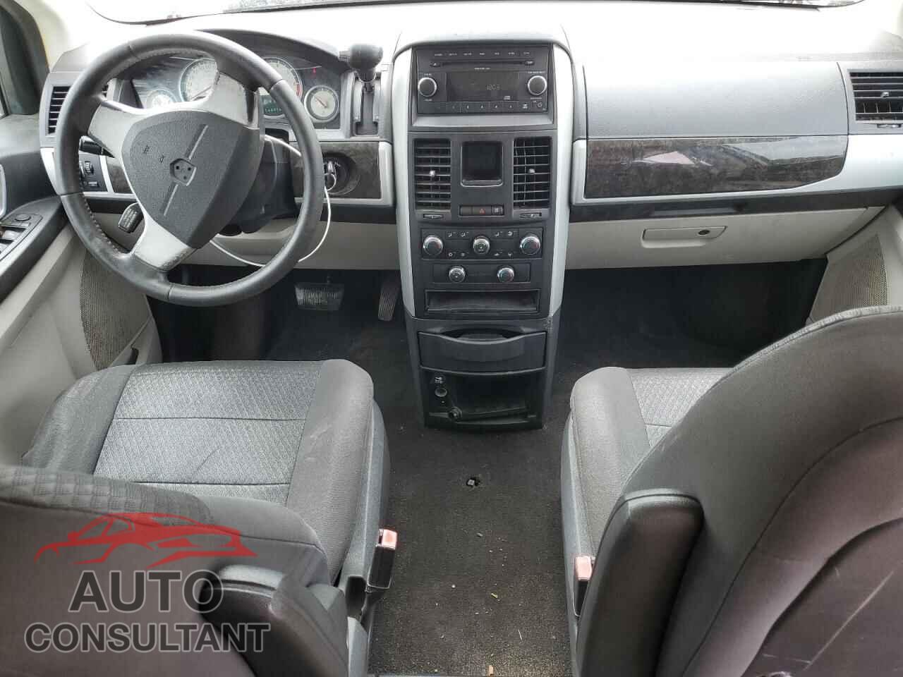 DODGE CARAVAN 2010 - 2D4RN5D18AR118509