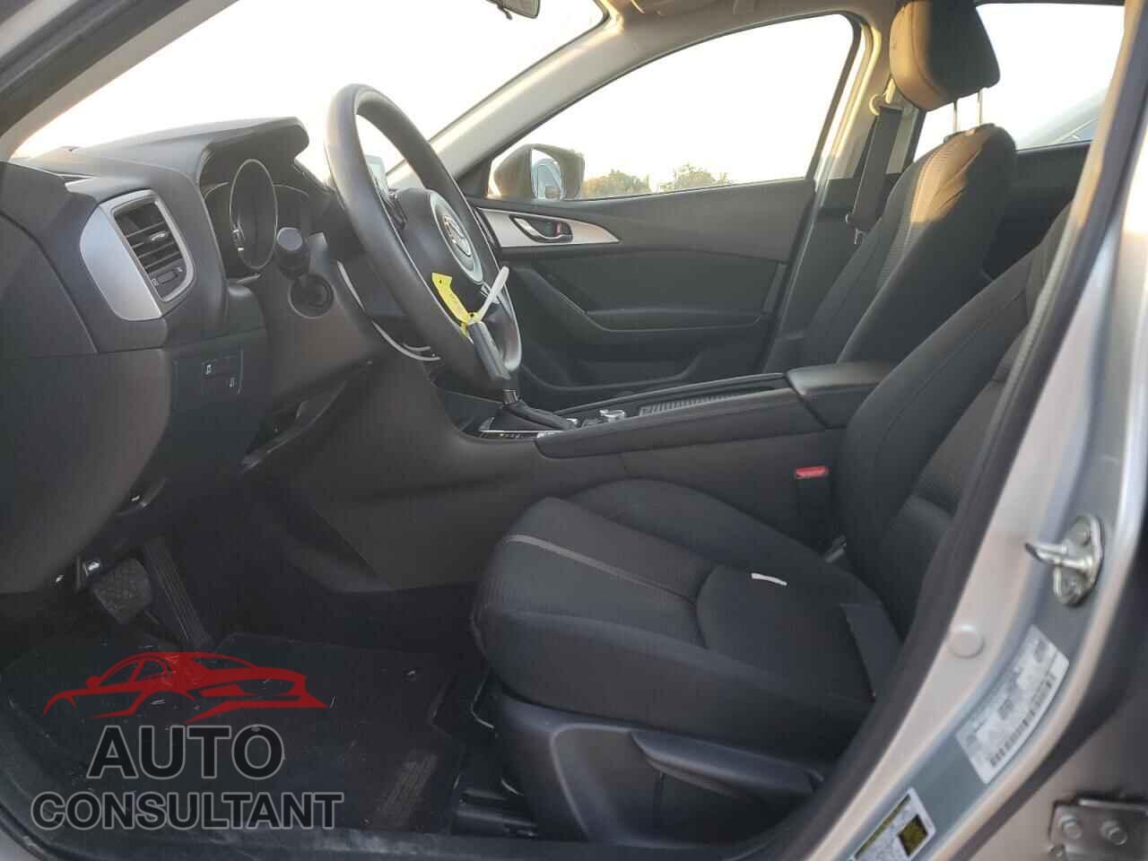 MAZDA 3 2017 - 3MZBN1U73HM155543