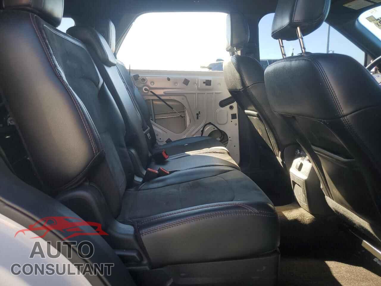FORD EXPLORER 2018 - 1FM5K7DH8JGB79689