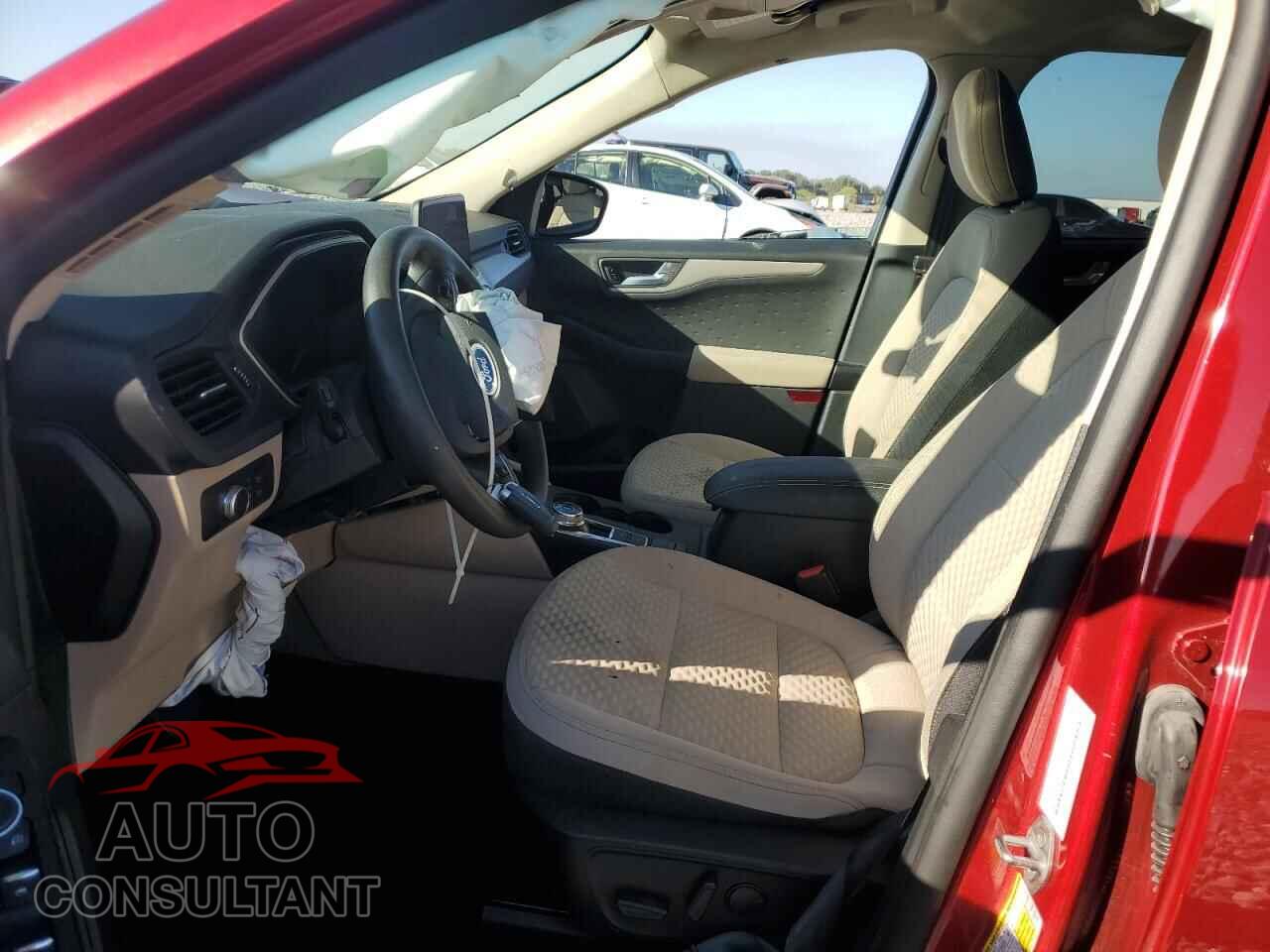 FORD ESCAPE 2020 - 1FMCU0G61LUA94216