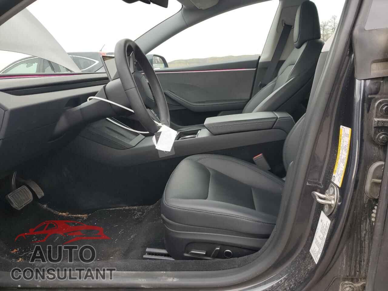 TESLA MODEL 3 2024 - 5YJ3E1EA4RF774059