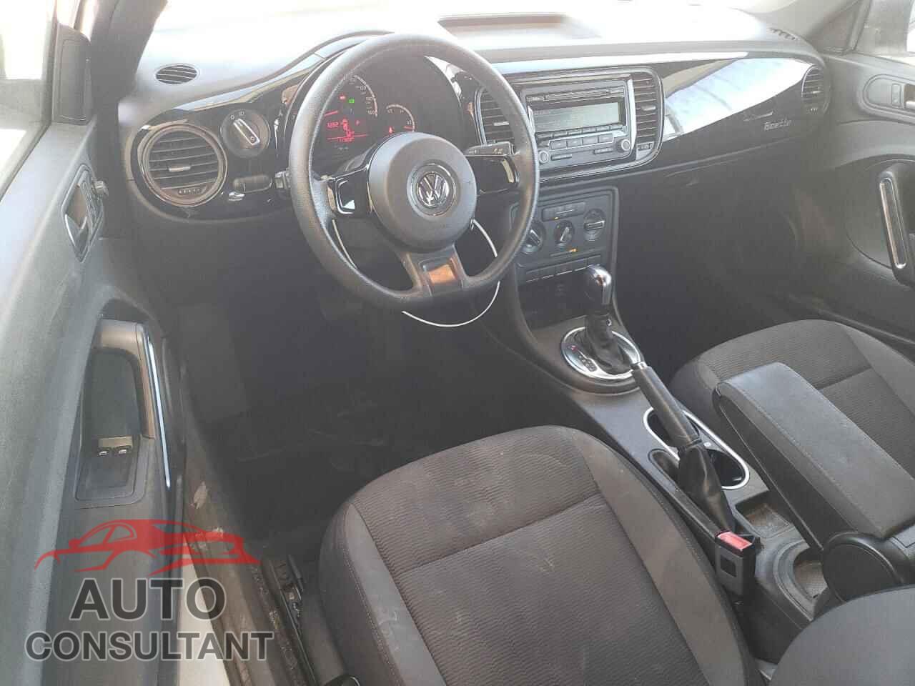 VOLKSWAGEN BEETLE 2013 - 3VWFP7AT9DM656169