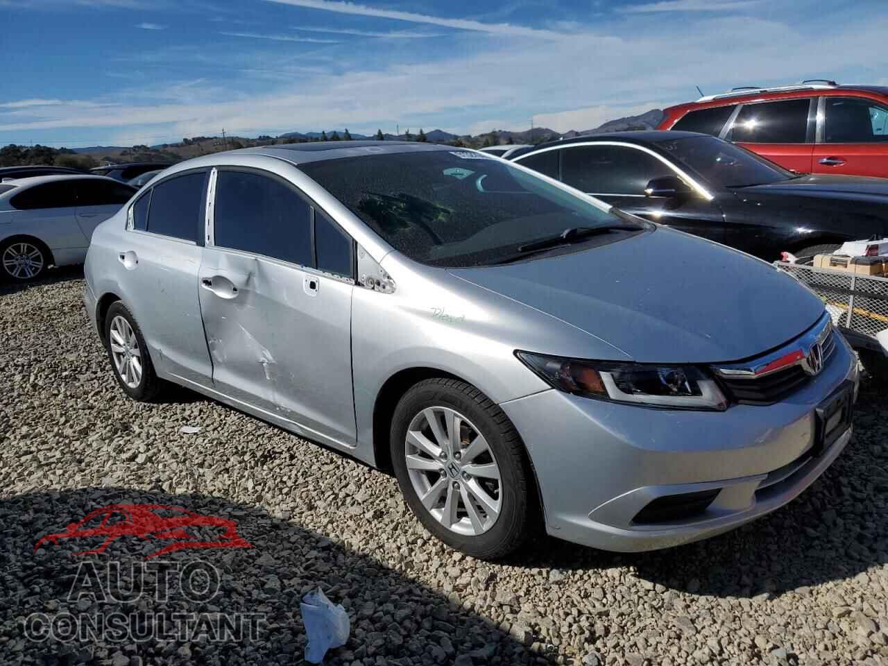 HONDA CIVIC 2012 - 2HGFB2F95CH505586