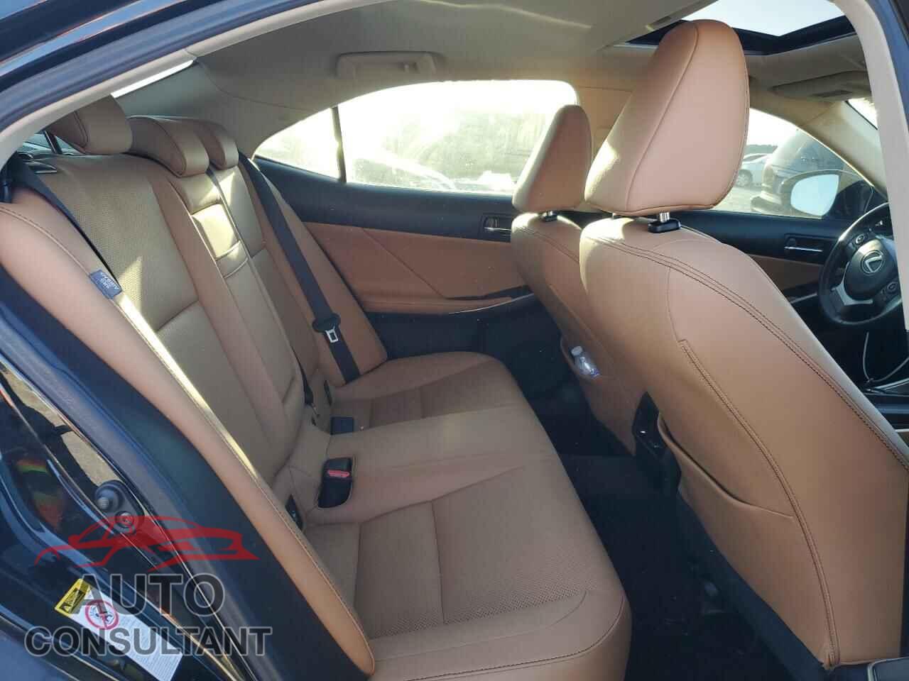 LEXUS IS 2014 - JTHCF1D27E5009705