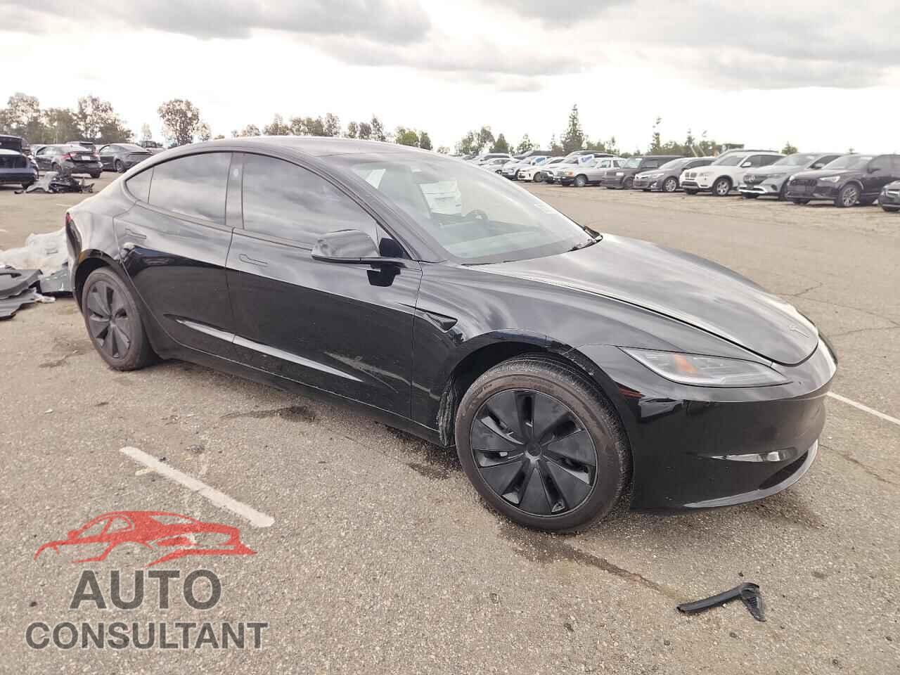 TESLA MODEL 3 2024 - 5YJ3E1EA7RF738527