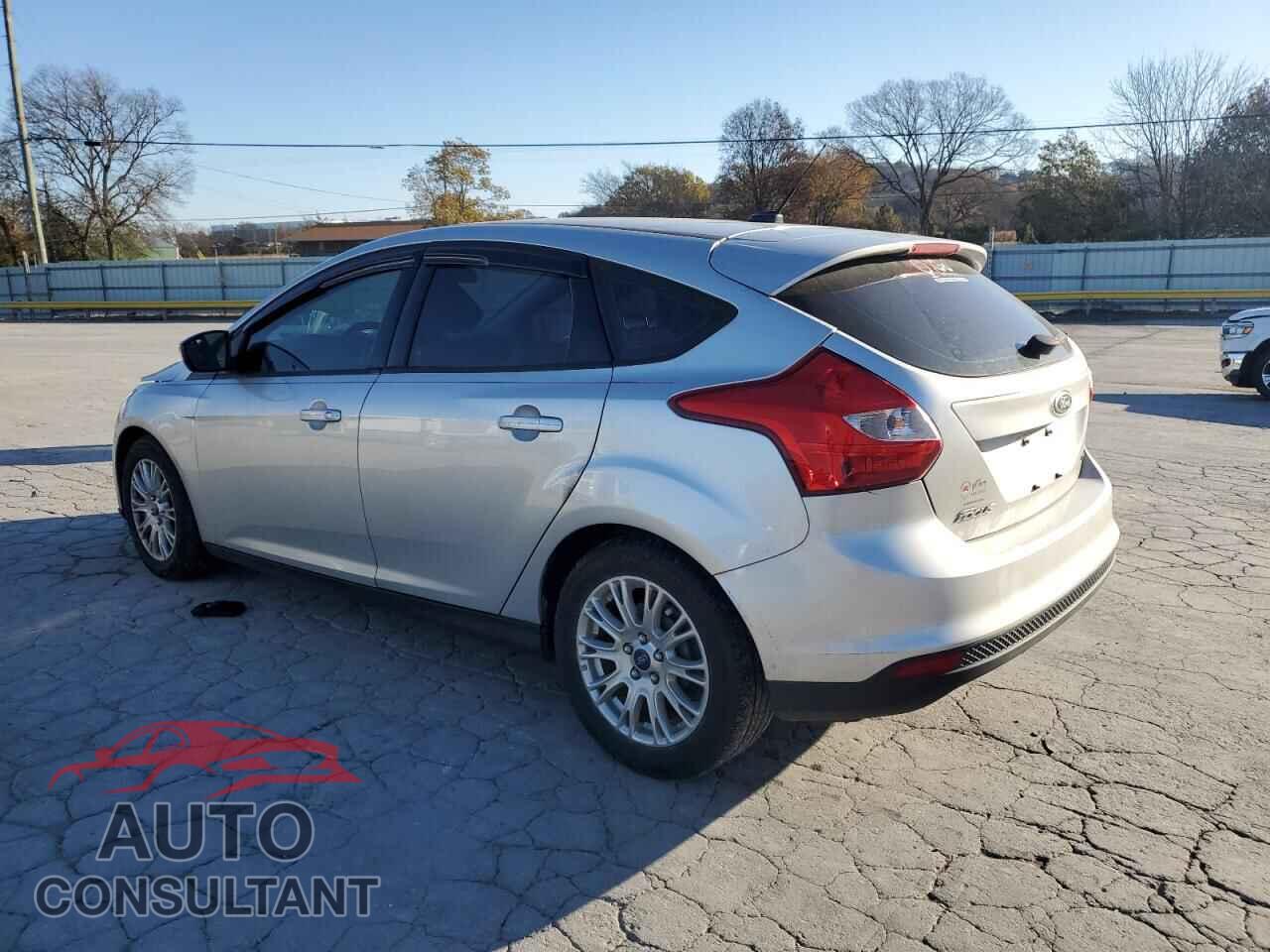 FORD FOCUS 2012 - 1FAHP3K2XCL406102