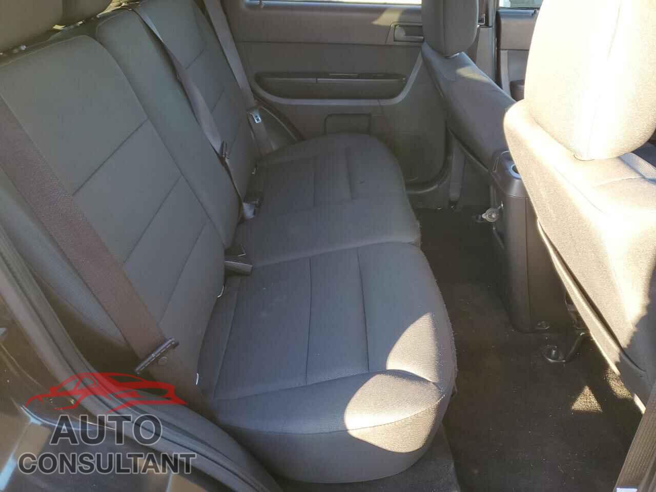 FORD ESCAPE 2011 - 1FMCU9DG4BKC58439