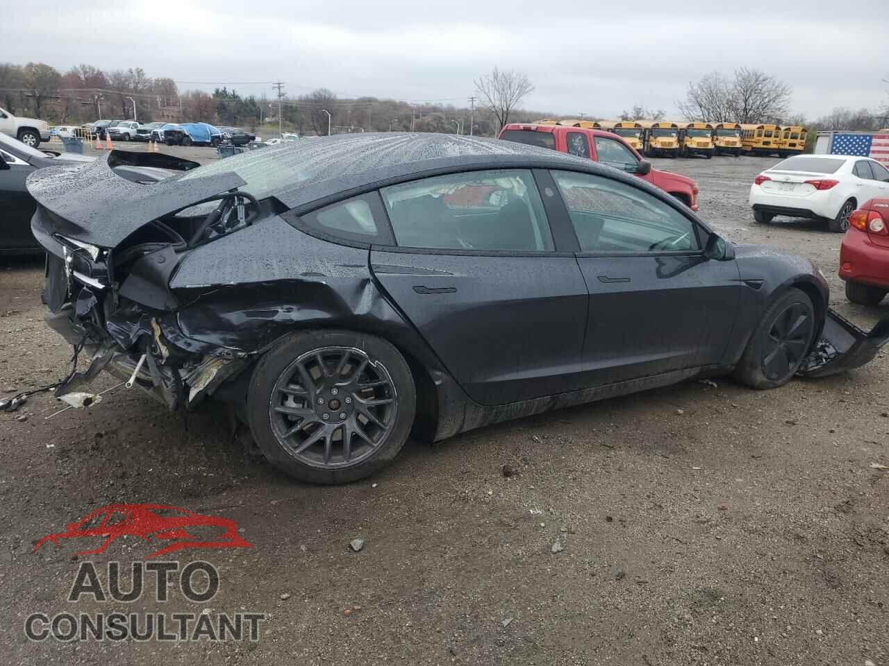 TESLA MODEL 3 2024 - 5YJ3E1EA7RF835713