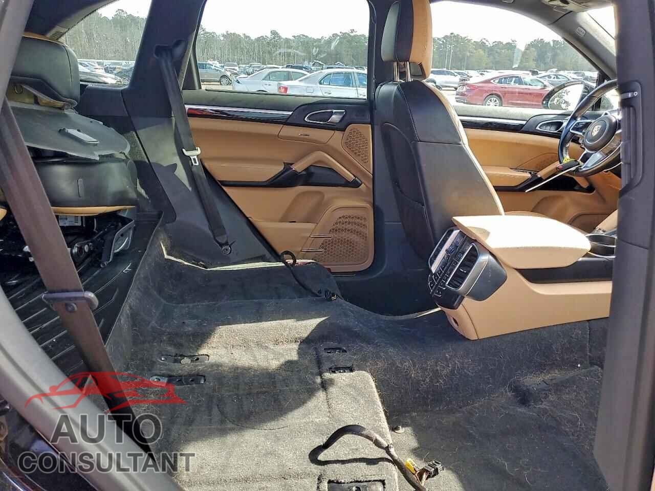 PORSCHE CAYENNE 2017 - WP1AA2A21HKA90299