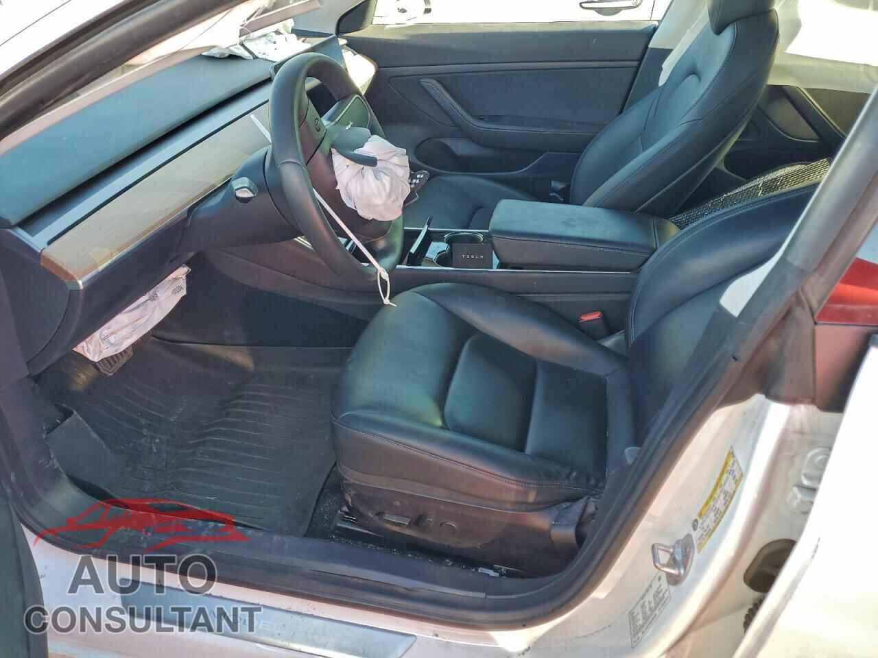 TESLA MODEL 3 2020 - 5YJ3E1EA8LF661934