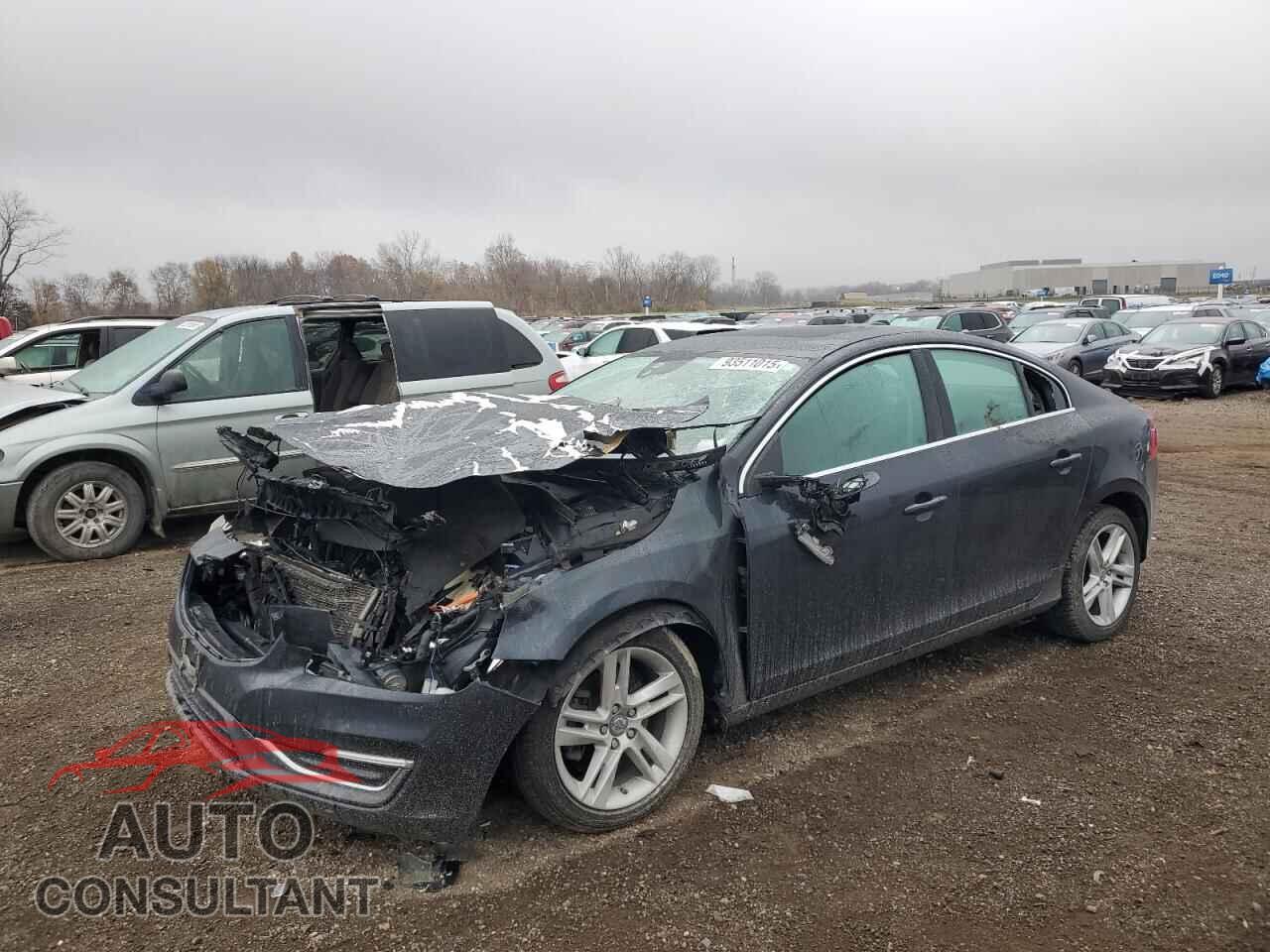 VOLVO S60 2015 - YV140MFB3F1307967