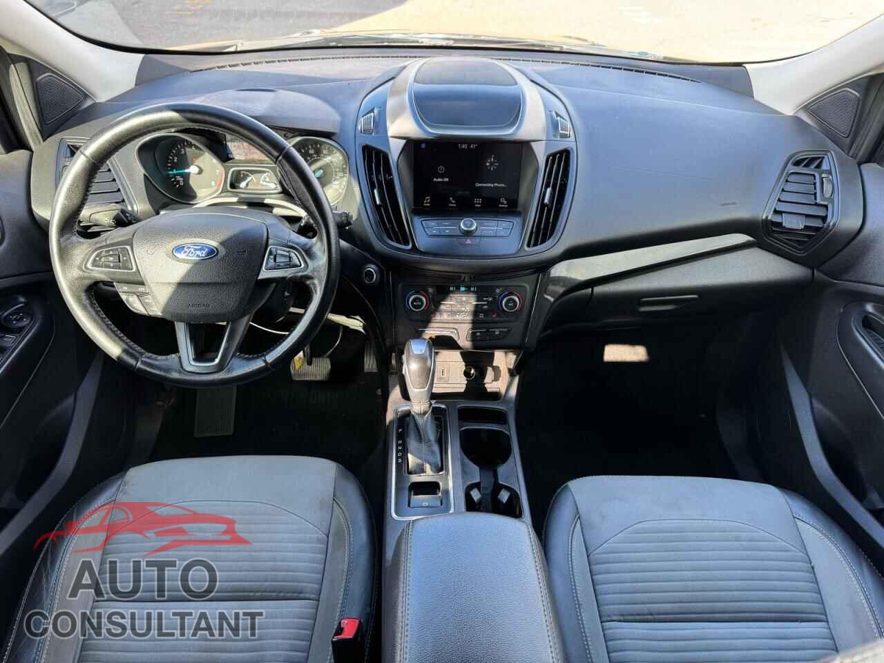 FORD ESCAPE 2019 - 1FMCU9GD0KUB07801