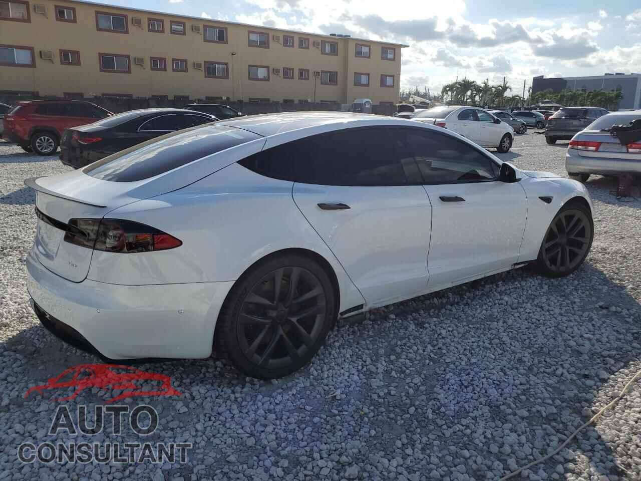 TESLA MODEL S 2022 - 5YJSA1E69NF460159