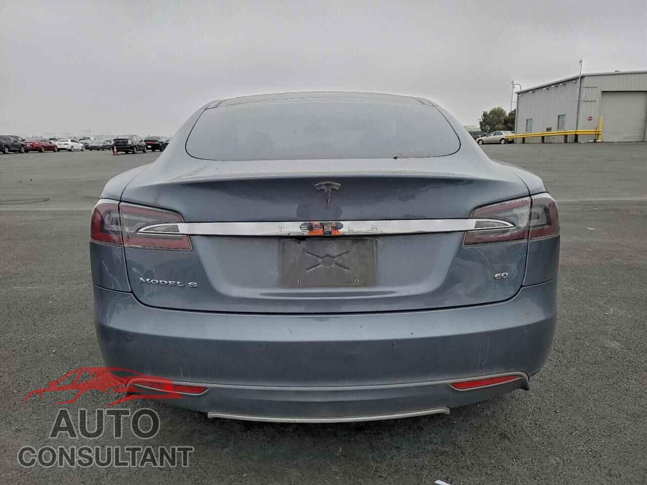 TESLA MODEL S 2014 - 5YJSA1S13EFP32729