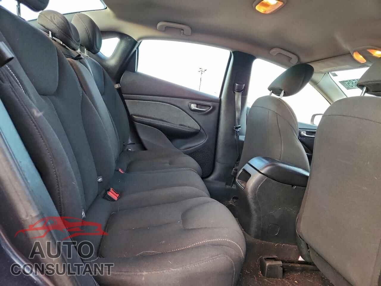 DODGE DART 2013 - 1C3CDFBA2DD157686