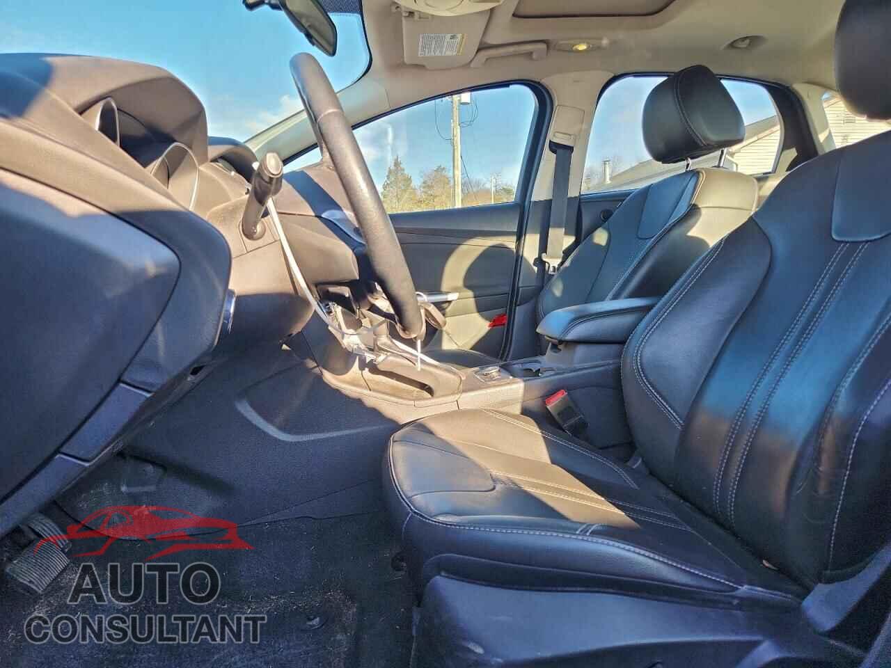 FORD FOCUS 2014 - 1FADP3F25EL222455