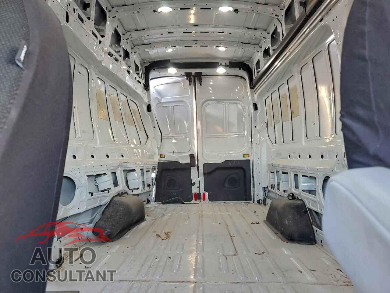 FORD TRANSIT 2019 - 1FTBW3XG9KKA92017