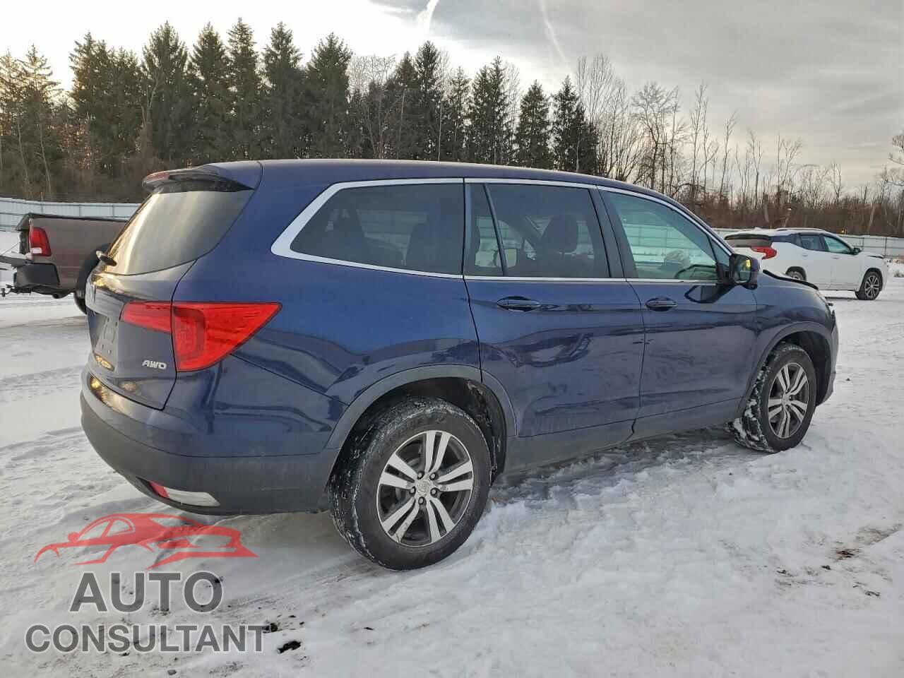 HONDA PILOT 2017 - 5FNYF6H52HB024172