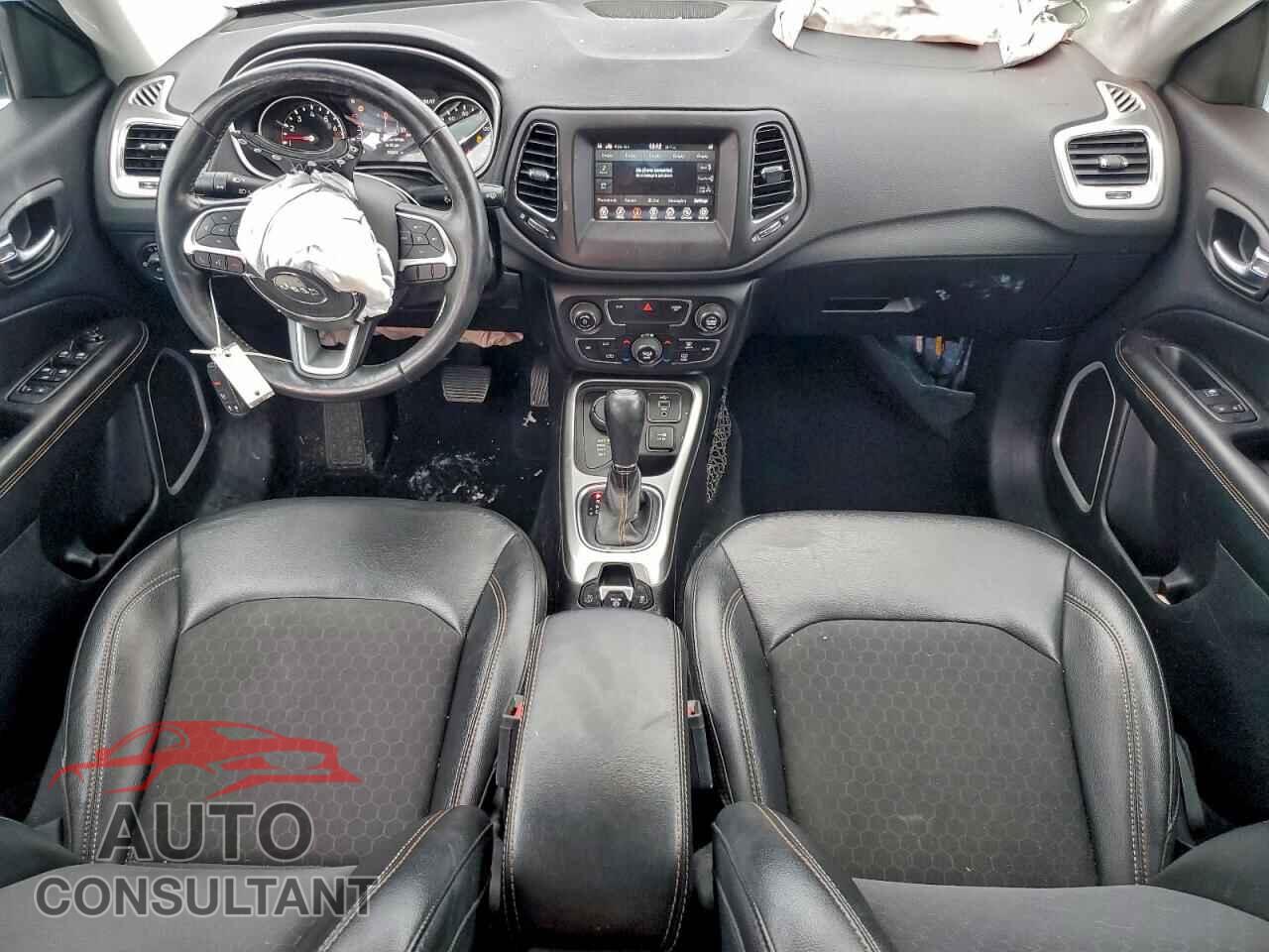 JEEP COMPASS 2019 - 3C4NJDBB2KT674780