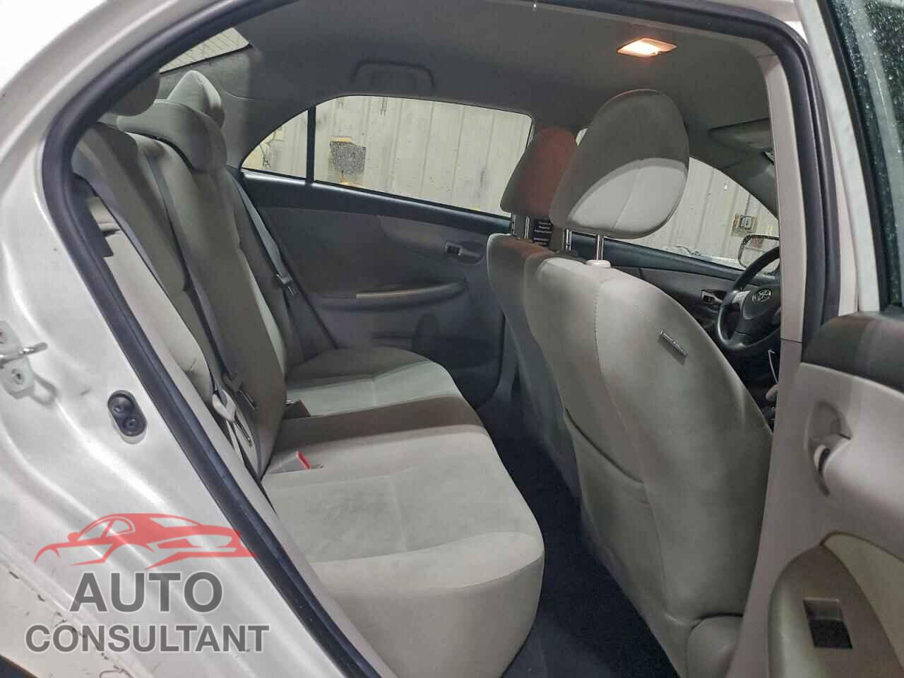 TOYOTA COROLLA 2012 - 2T1BU4EE8CC895952