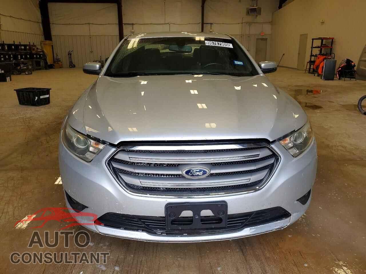 FORD TAURUS 2013 - 1FAHP2E81DG192735