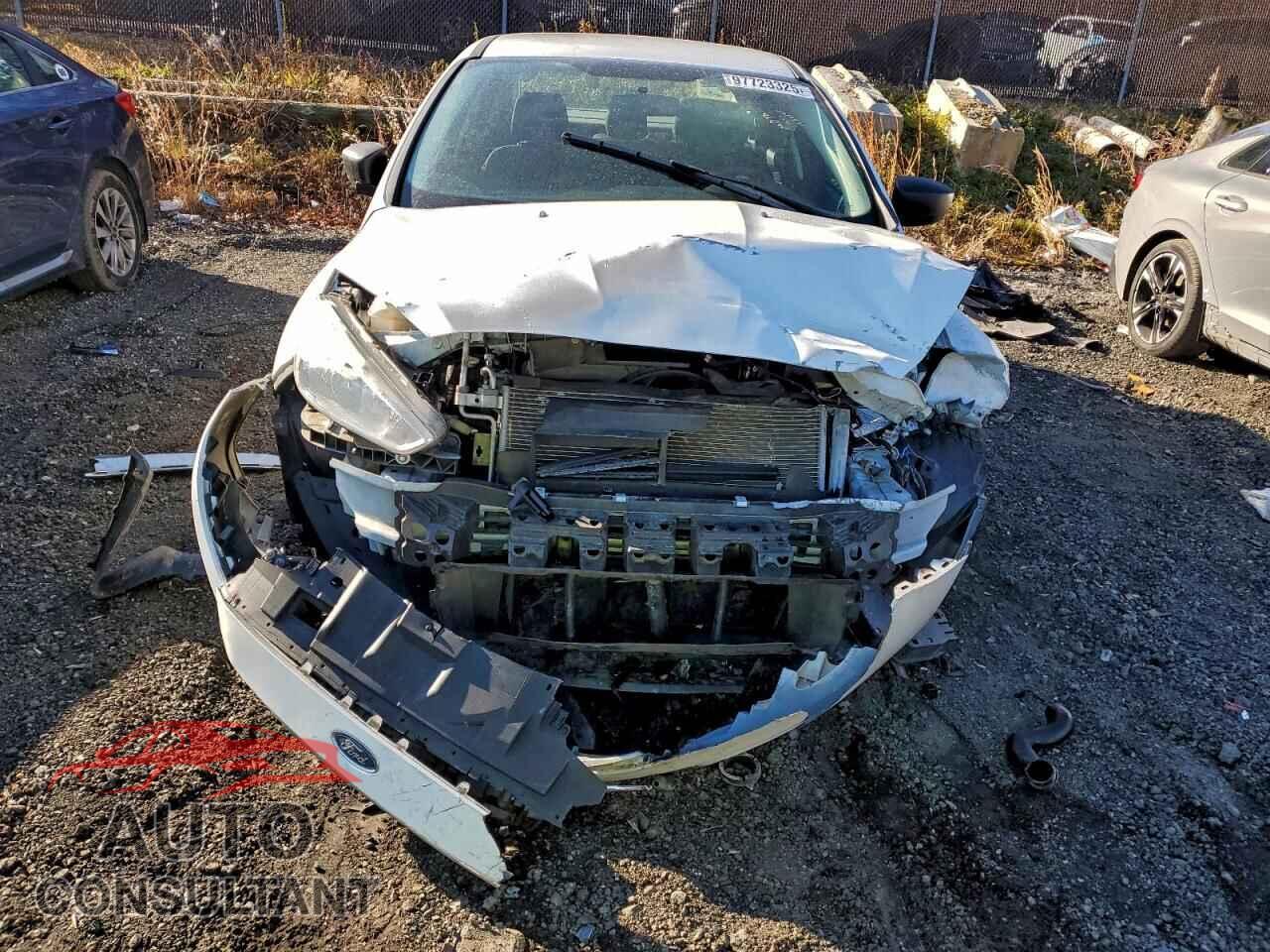 FORD FOCUS 2017 - 1FADP3E25HL234790