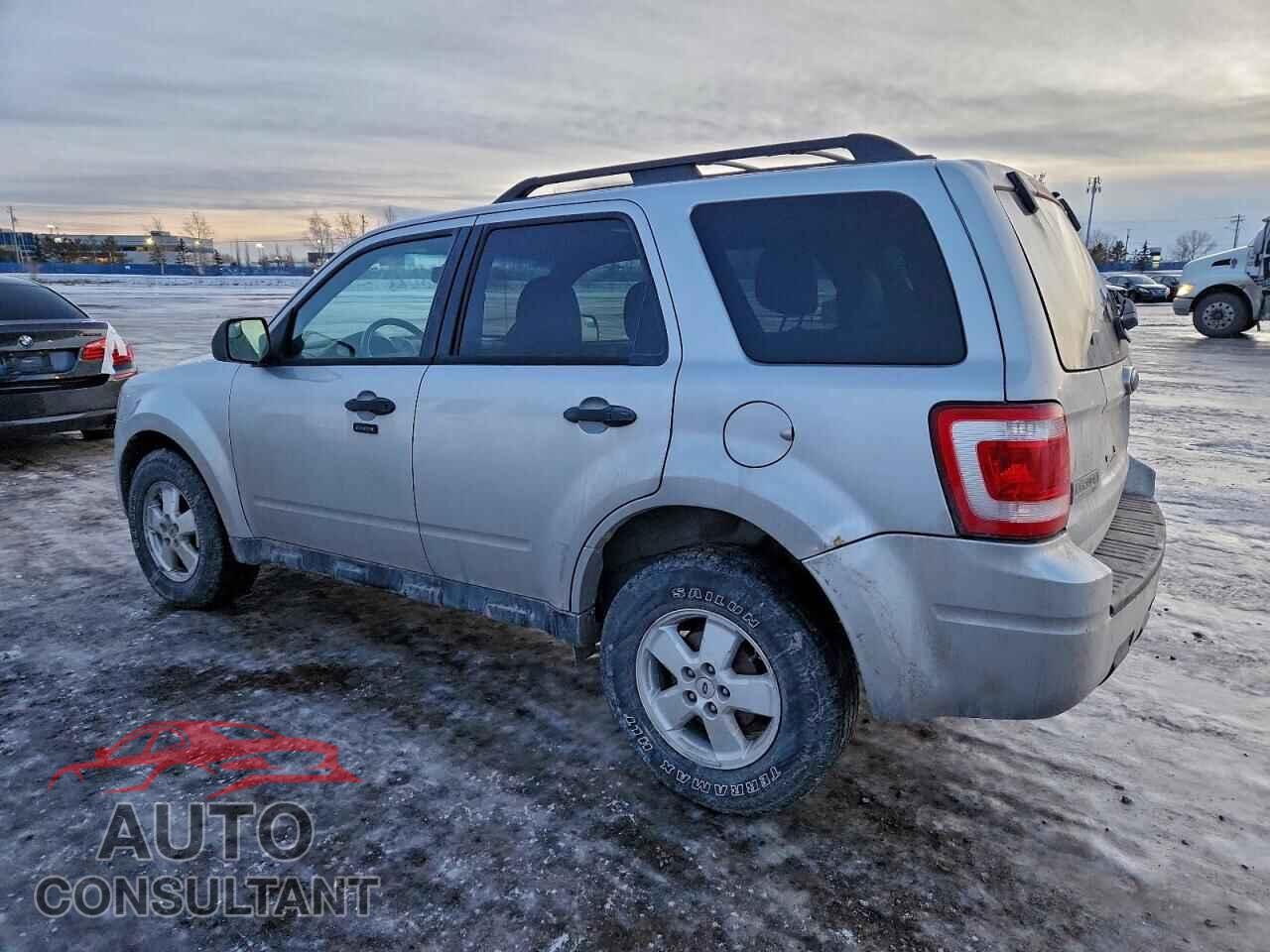 FORD ESCAPE 2011 - 1FMCU9DG9BKB05720
