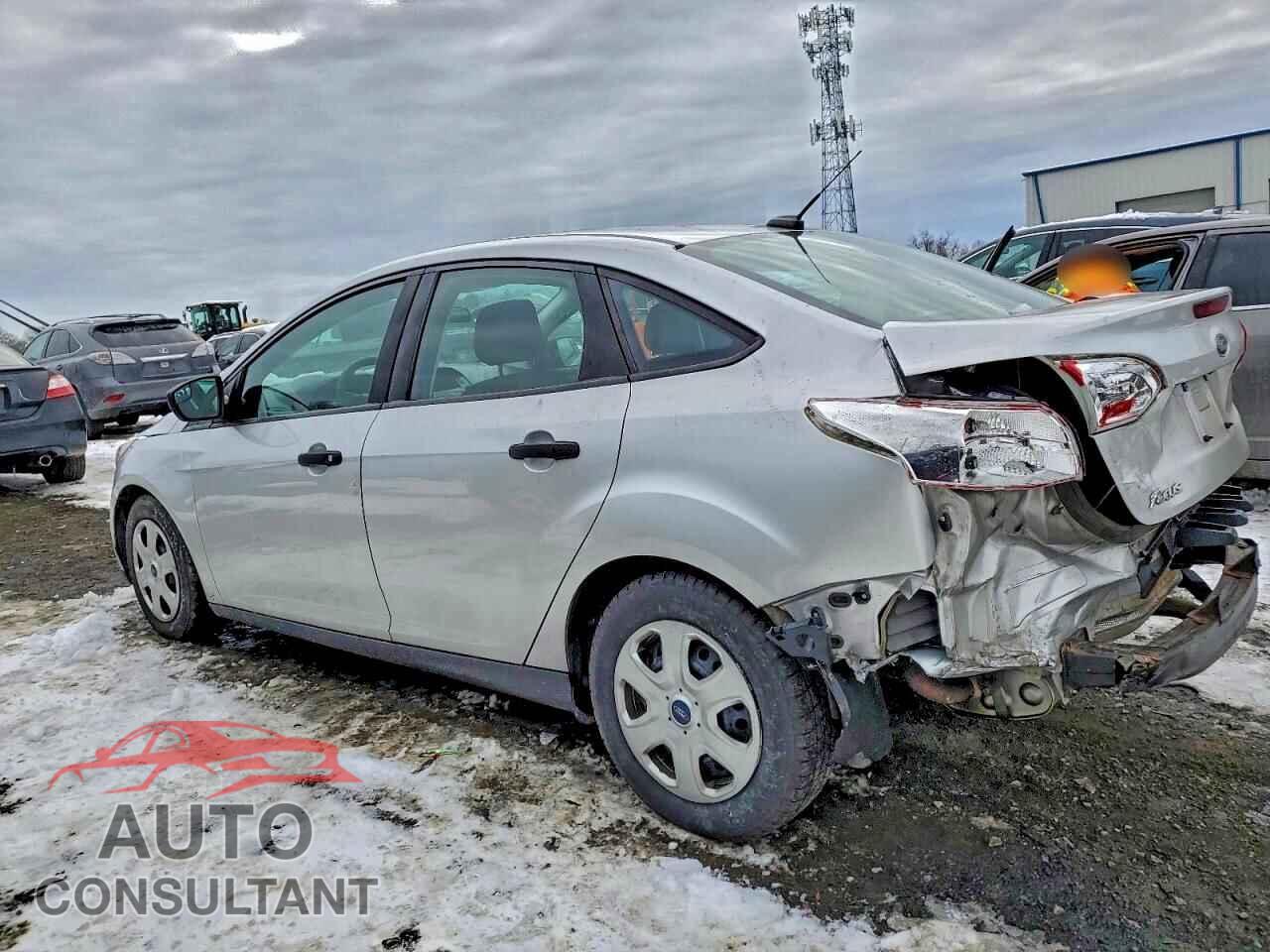 FORD FOCUS 2018 - 1FADP3E26JL295748