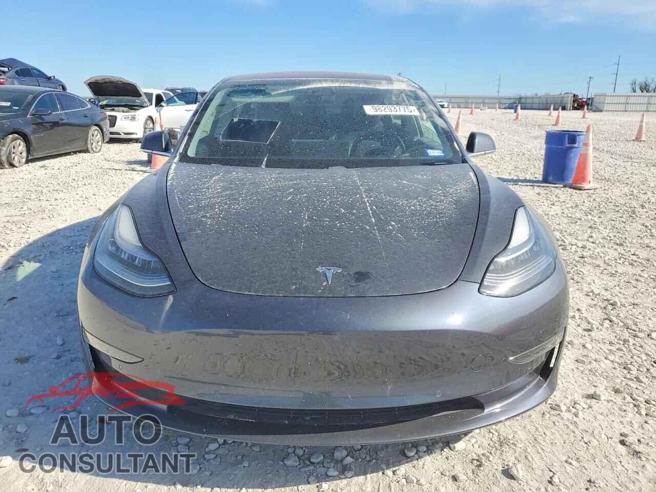 TESLA MODEL 3 2018 - 5YJ3E1EB8JF121165