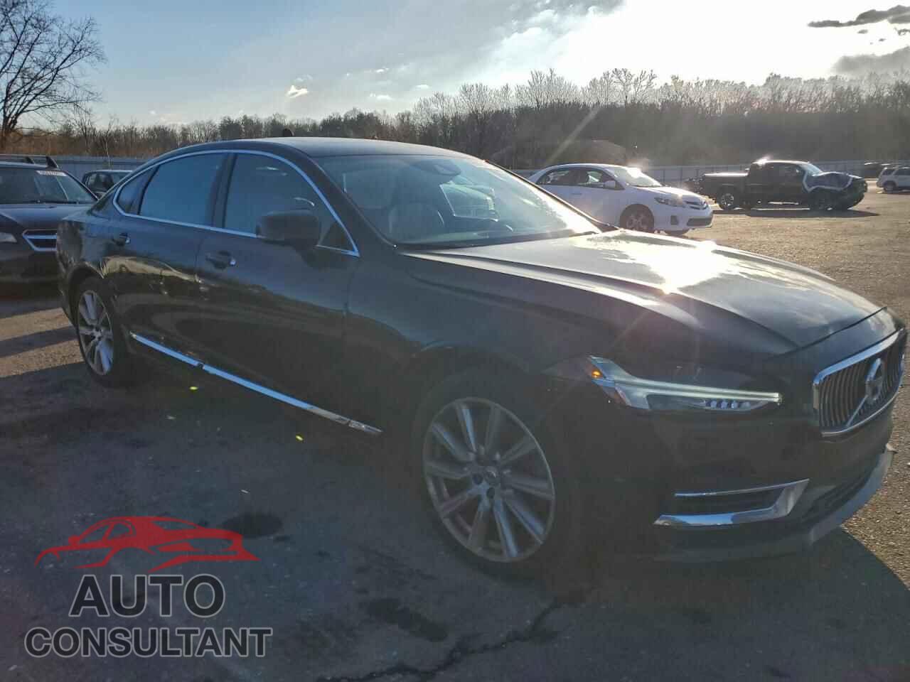 VOLVO S90 2018 - LVYBC0AL7JP027593
