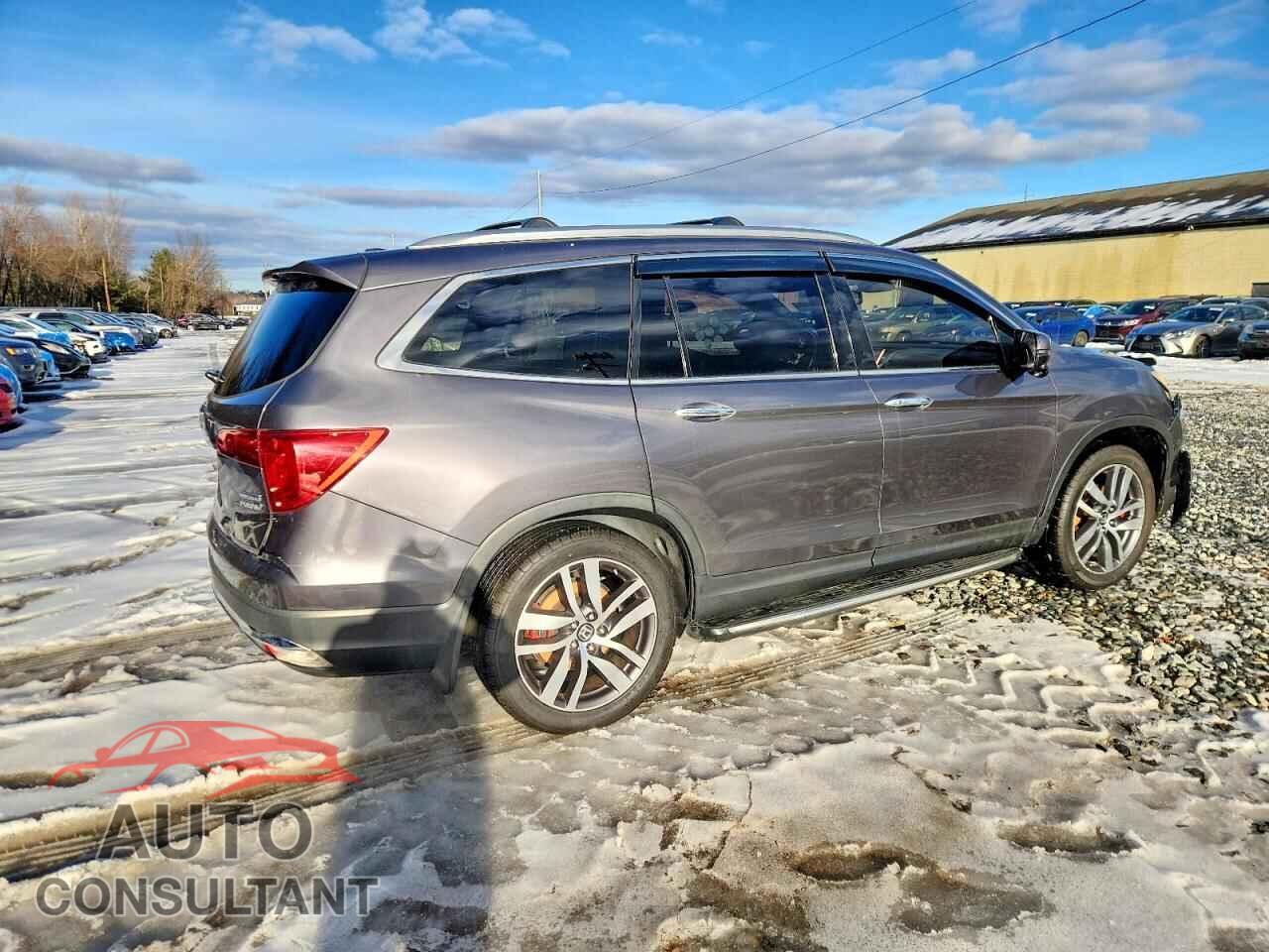 HONDA PILOT 2017 - 5FNYF6H94HB059363