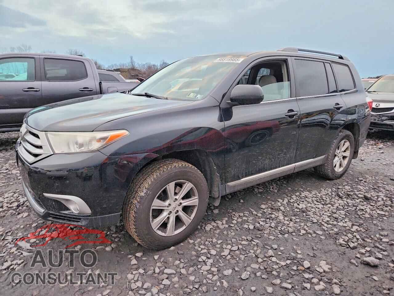 TOYOTA HIGHLANDER 2011 - 5TDBK3EH7BS077659