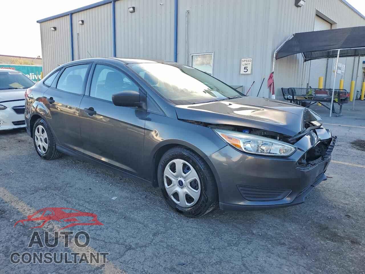 FORD FOCUS 2016 - 1FADP3E28GL247175