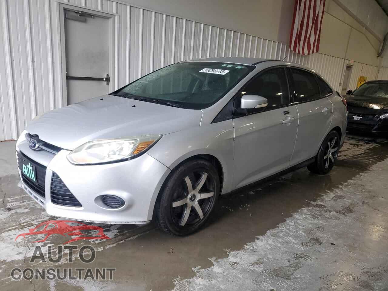 FORD FOCUS 2014 - 1FADP3F26EL257800