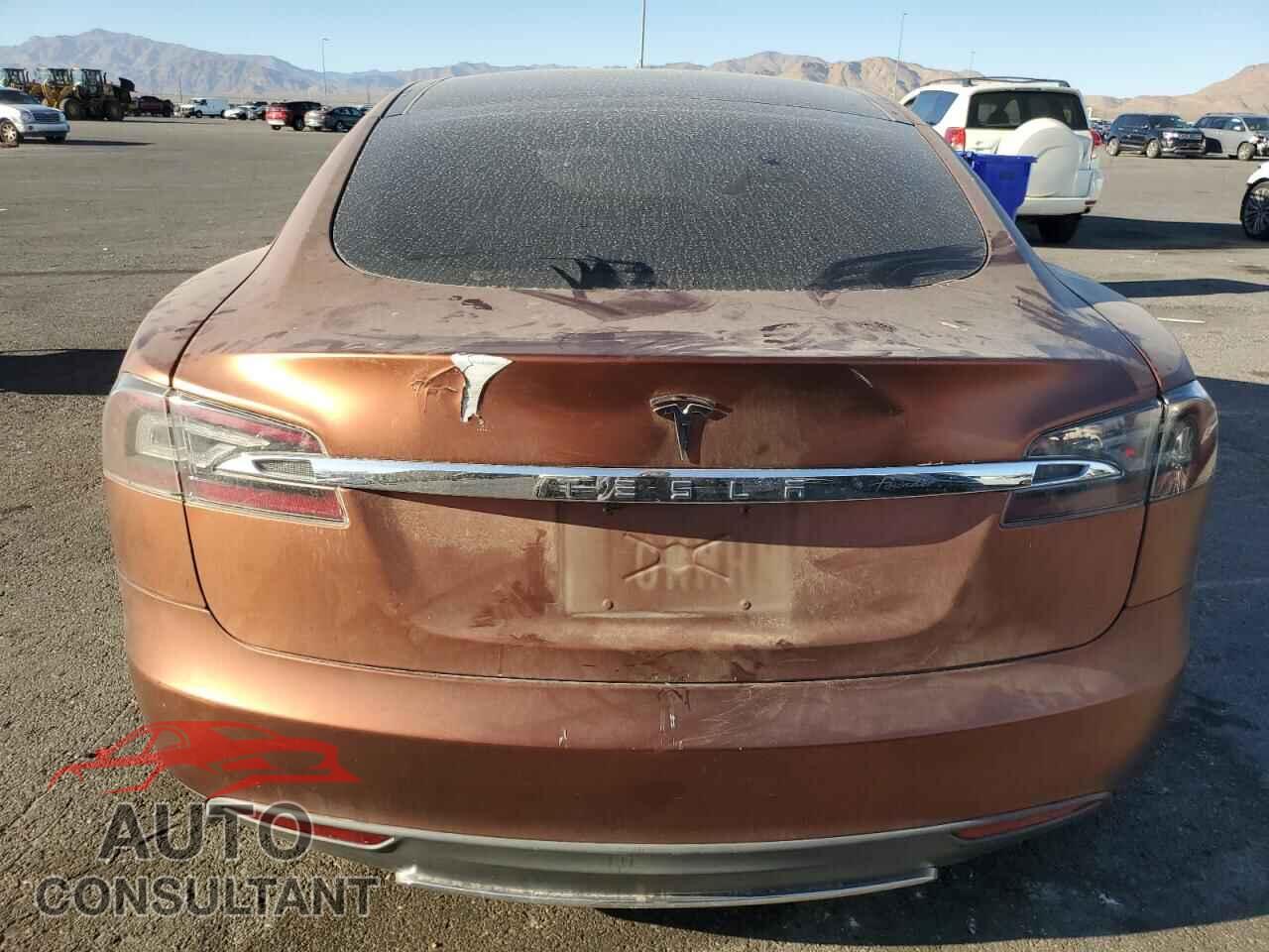 TESLA MODEL S 2013 - 5YJSA1AG9DFP12800