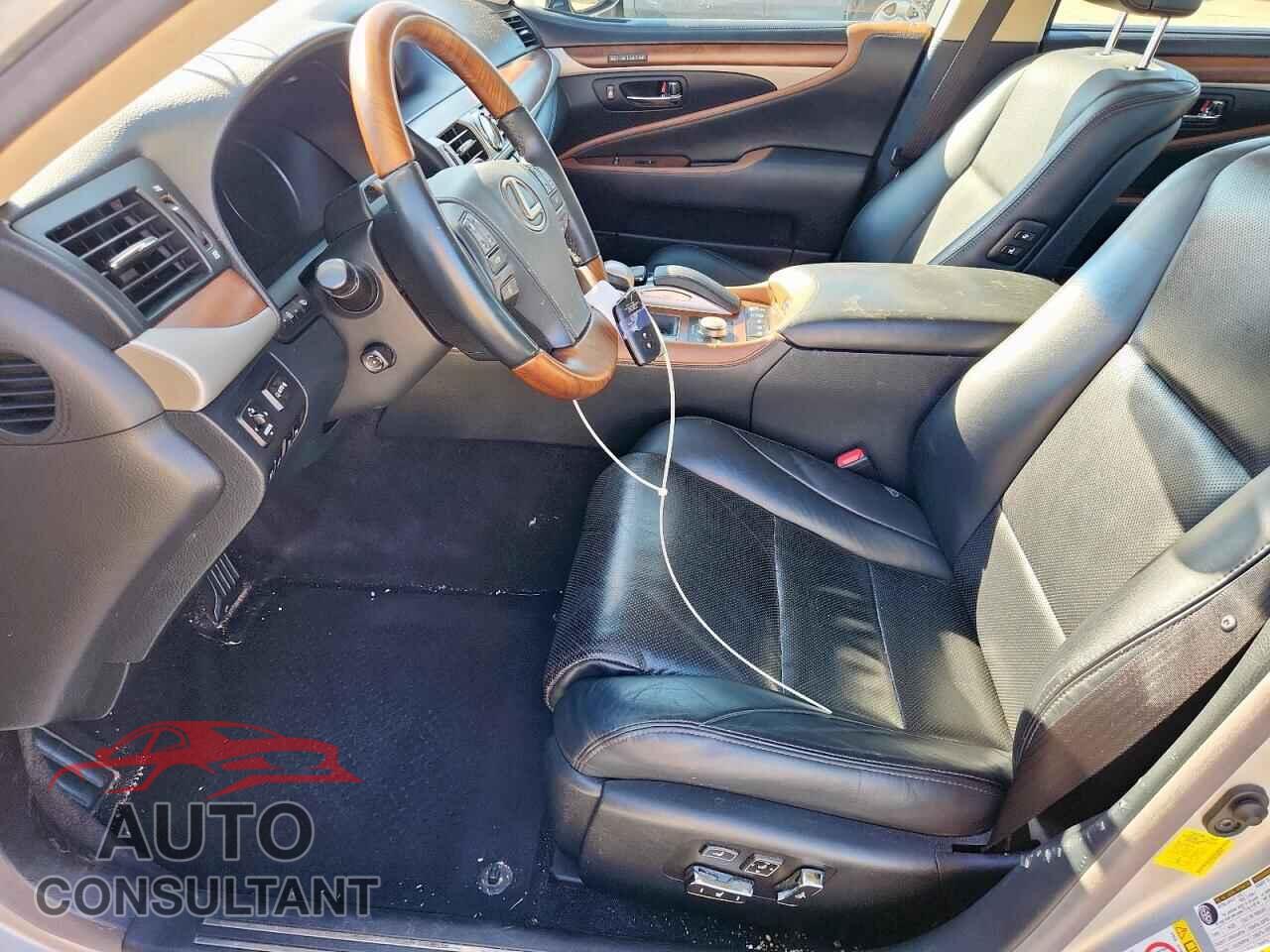 LEXUS LS460 2017 - JTHGL1EF6H5057907