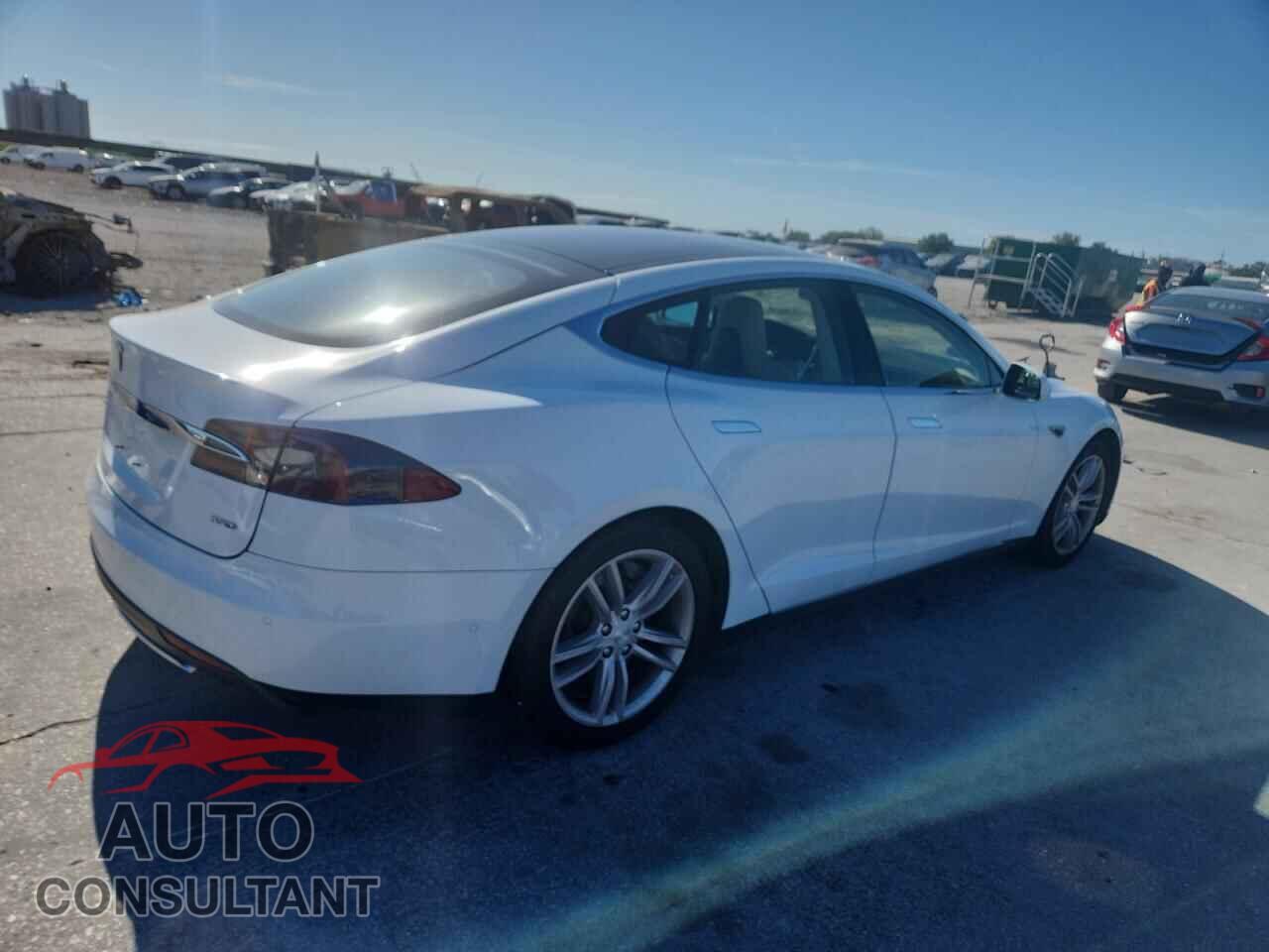 TESLA MODEL S 2015 - 5YJSA1H2XFF087210