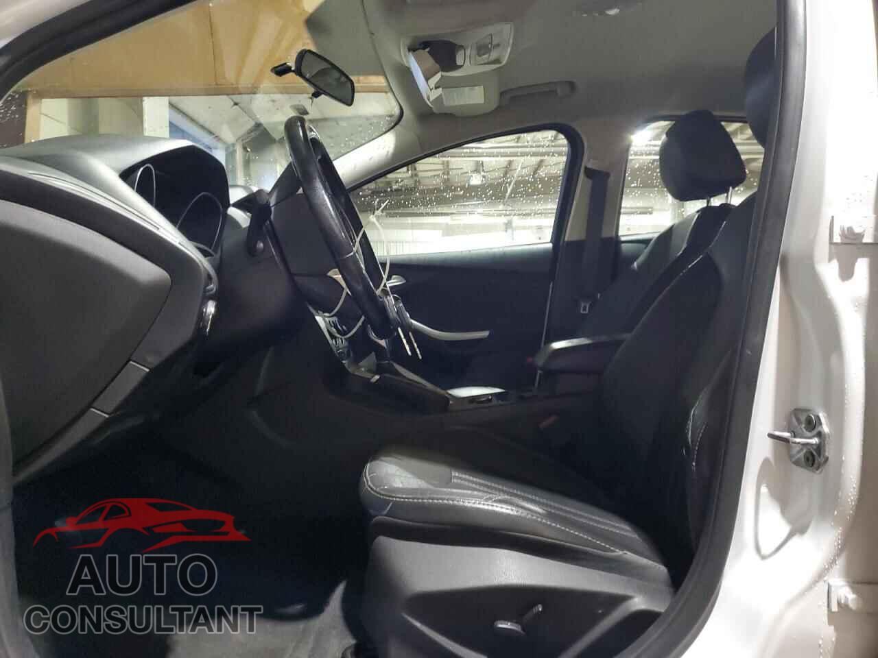 FORD FOCUS 2014 - 1FADP3K28EL278816