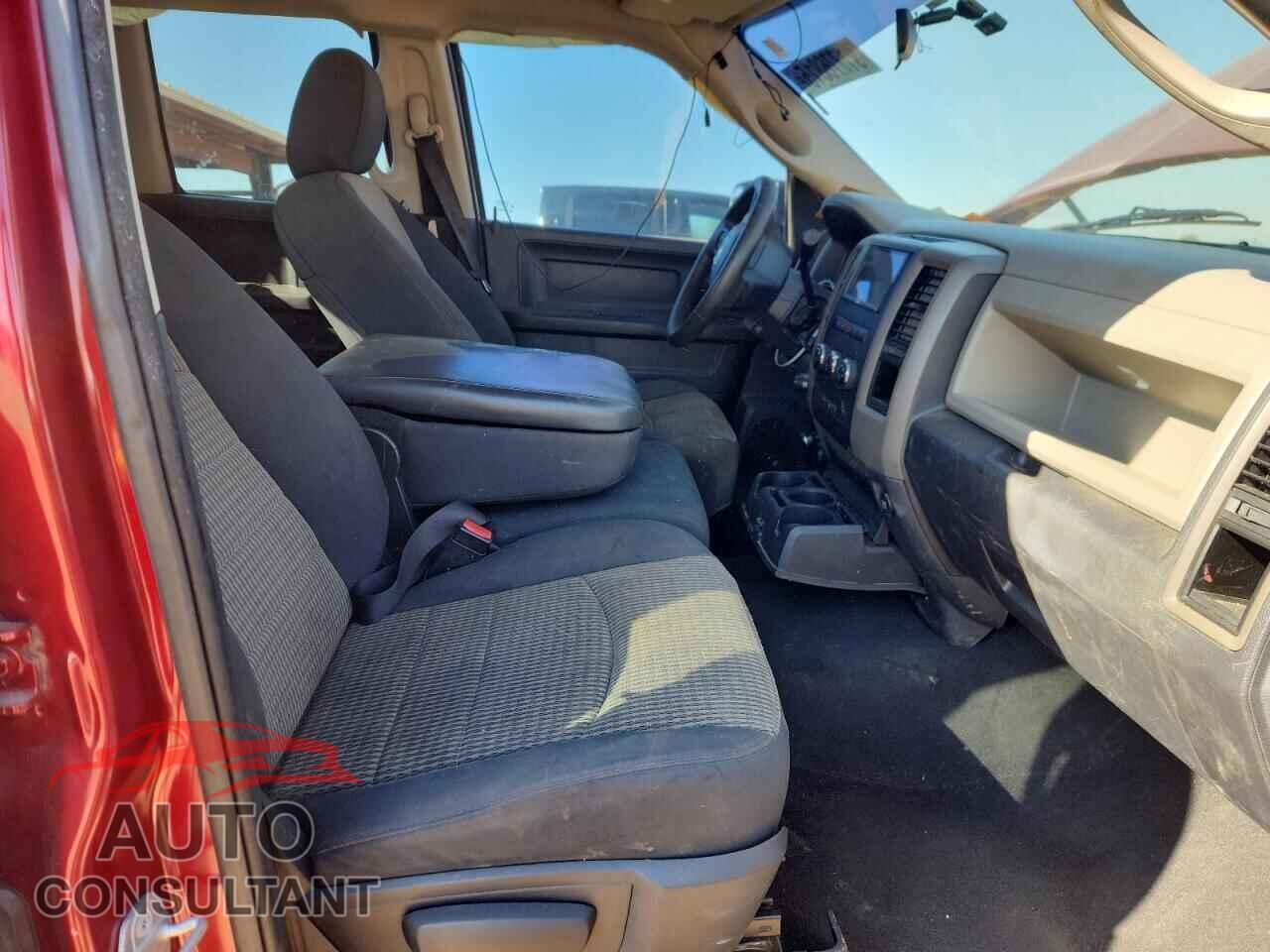 DODGE RAM 1500 2012 - 1C6RD6FT8CS246665