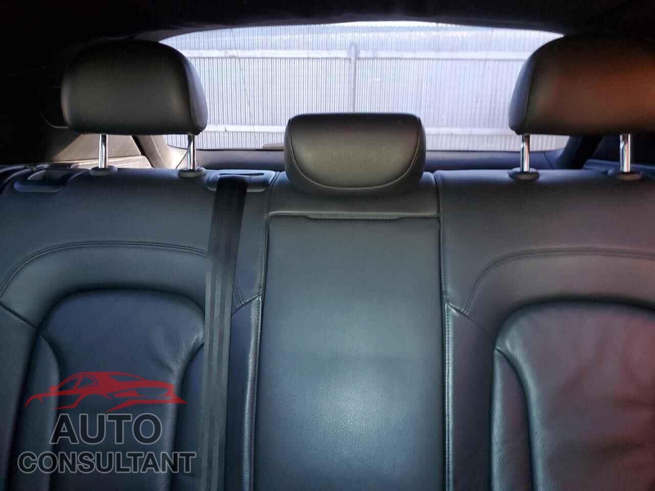 AUDI Q3 2015 - WA1BFCFS8FR008041