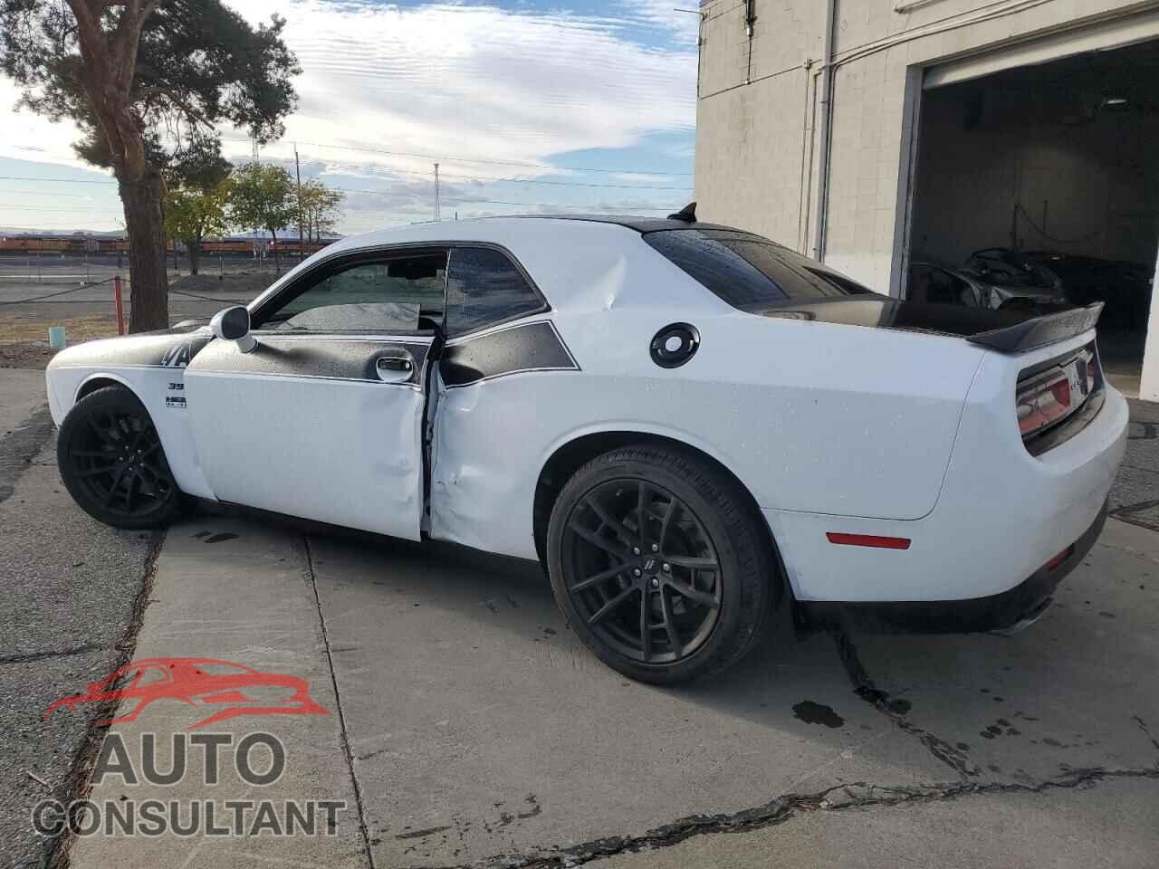 DODGE CHALLENGER 2018 - 2C3CDZFJ8JH142006
