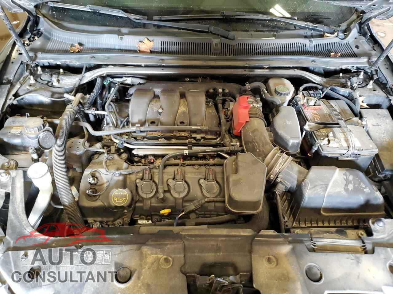 FORD TAURUS 2015 - 1FAHP2E86FG151276