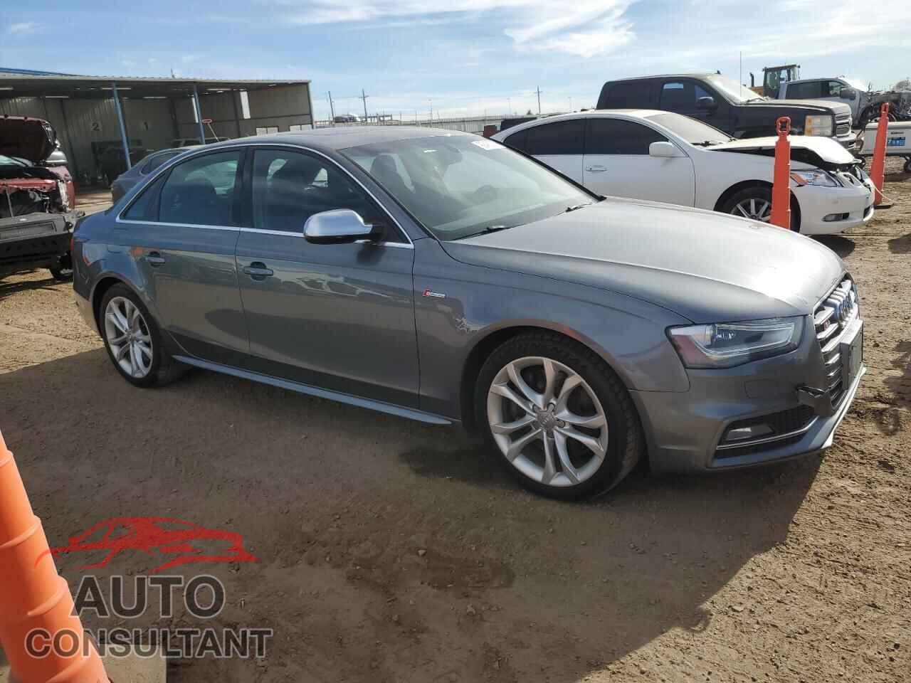 AUDI S4/RS4 2013 - WAUKGAFL2DA164701