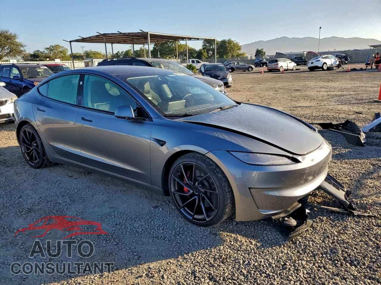 TESLA MODEL 3 2025 - 5YJ3E1ET9SF938686