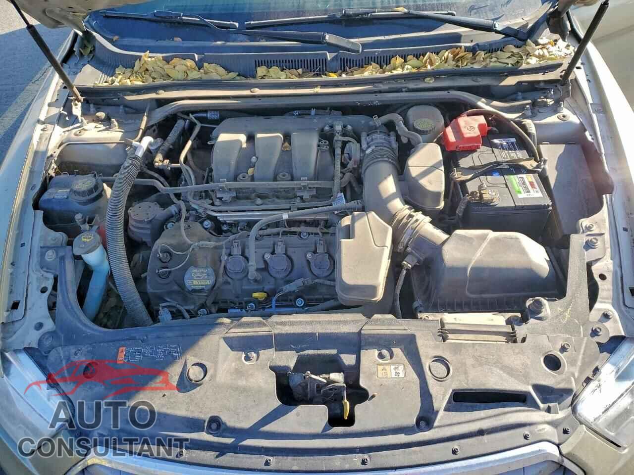 FORD TAURUS 2013 - 1FAHP2E82DG118837
