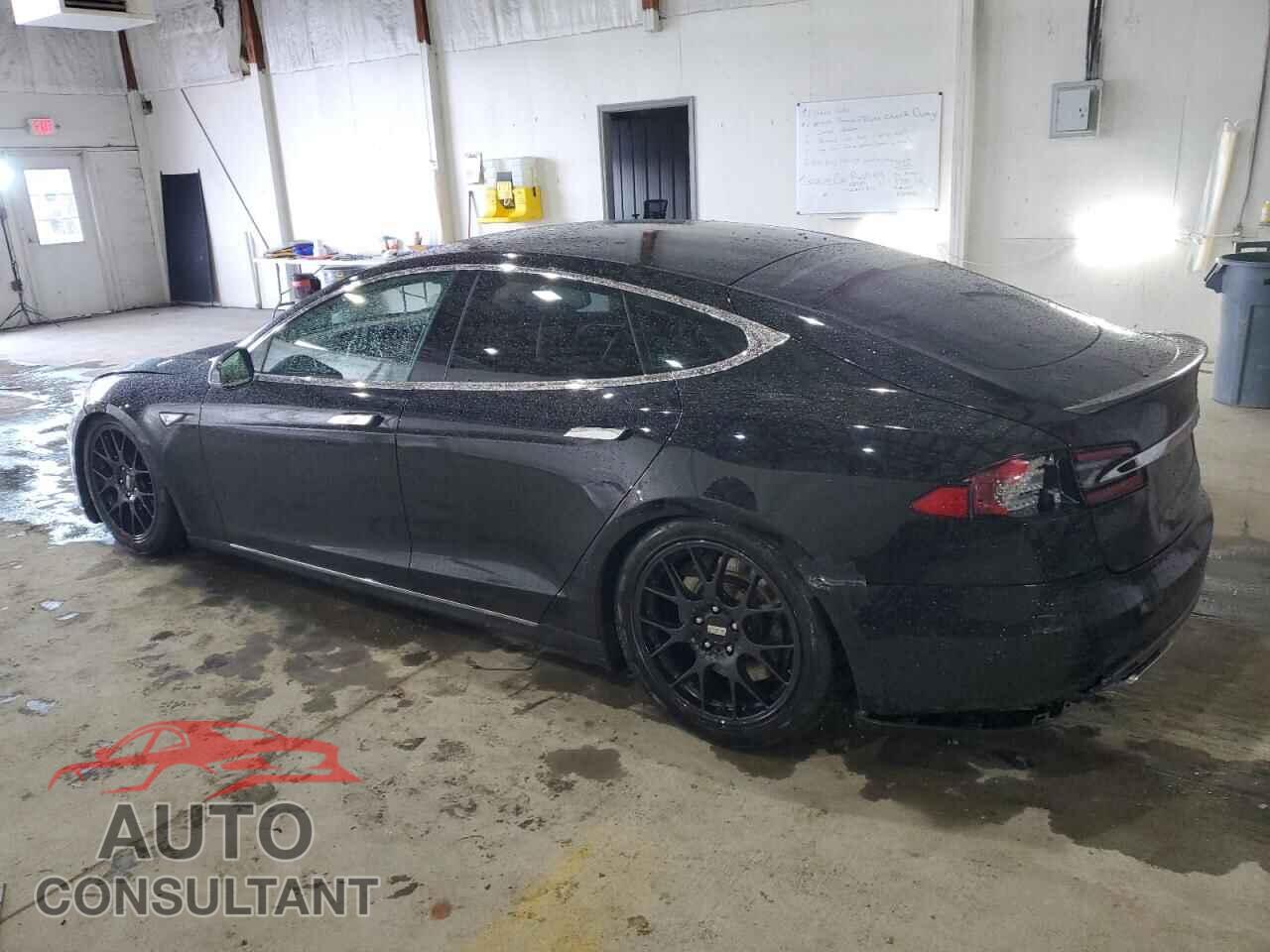 TESLA MODEL S 2013 - 5YJSA1CP5DFP07428