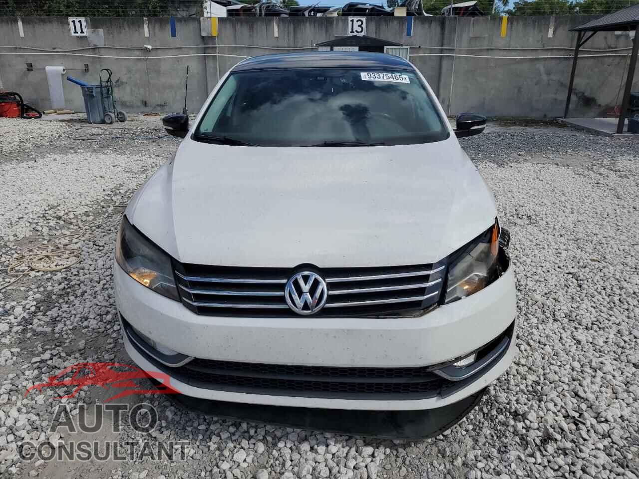 VOLKSWAGEN PASSAT 2015 - 1VWBS7A33FC042624