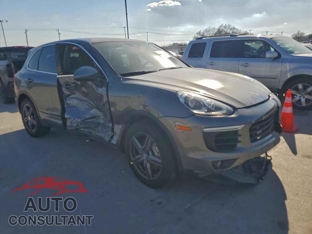 PORSCHE CAYENNE 2015 - WP1AB2A26FLA61353