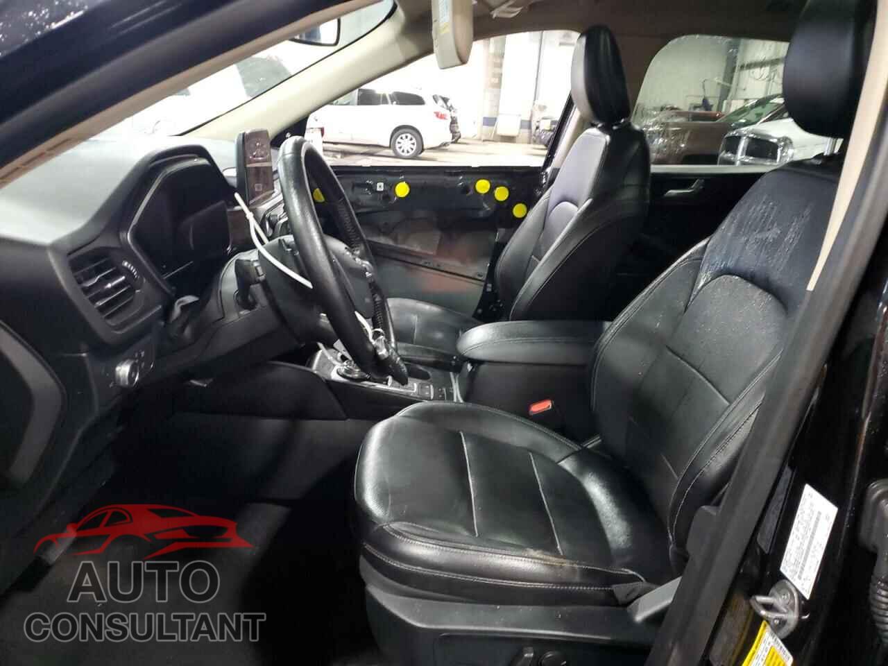 FORD ESCAPE 2020 - 1FMCU9J98LUA56585